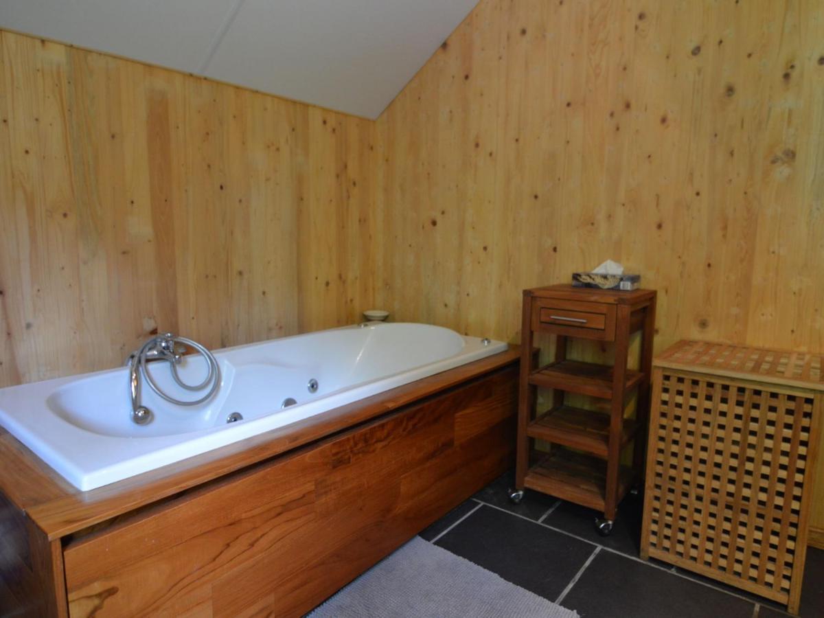 Comfortable Modern Chalet With Wood Finish Aywaille Kültér fotó